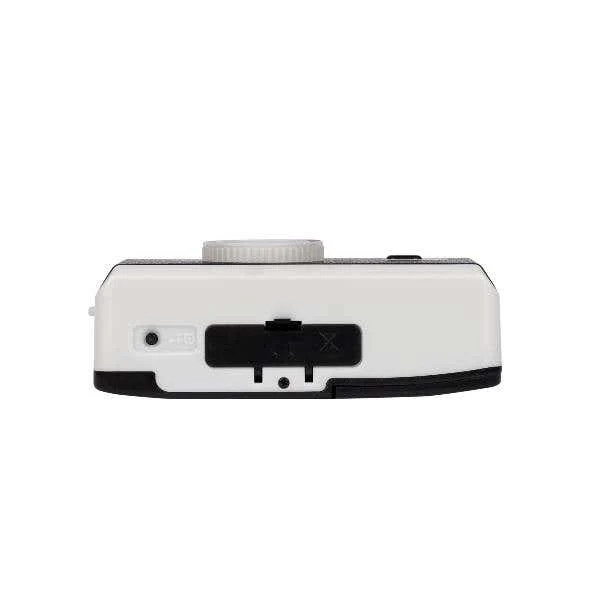 Ilford Sprite 35 II Flash 35mm Reusable Camera - Red - Image 2