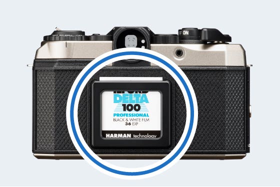 Pentax 17 35mm Film Camera - Image 11