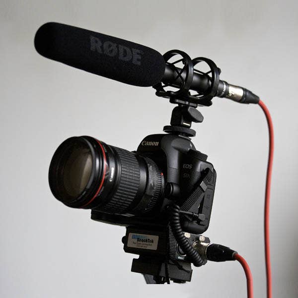 Rode NTG-2 Multi-Powered Microphone - Image 2